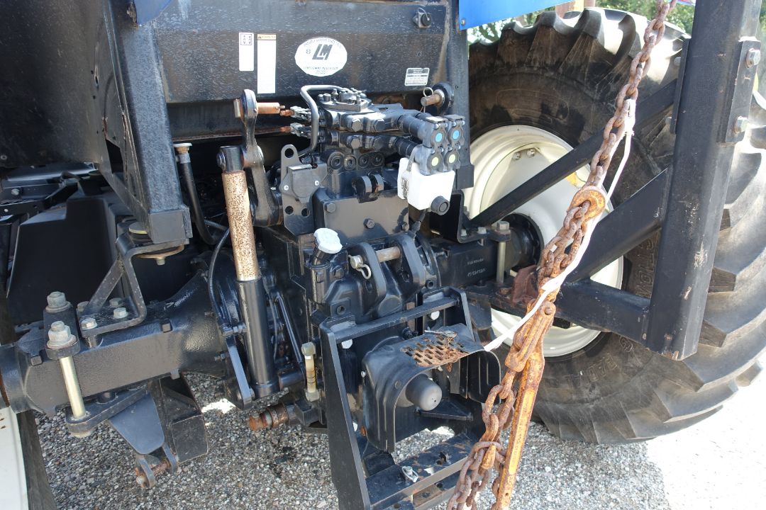 2010 NEW HOLLAND T6030 - Image 13